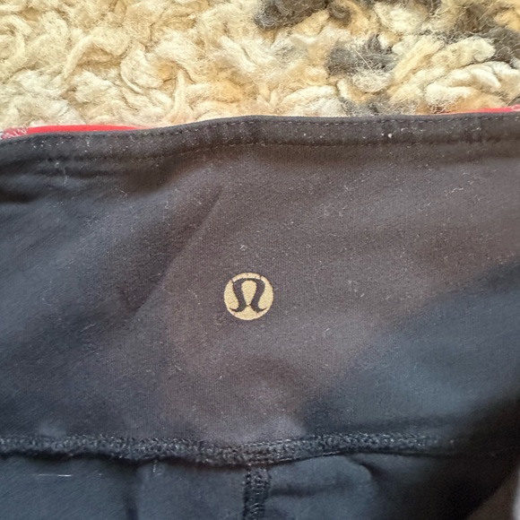 Lululemon capri pants size 6 - Picture 2 of 5